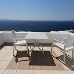 コリゴナ 2* Mykonos Town