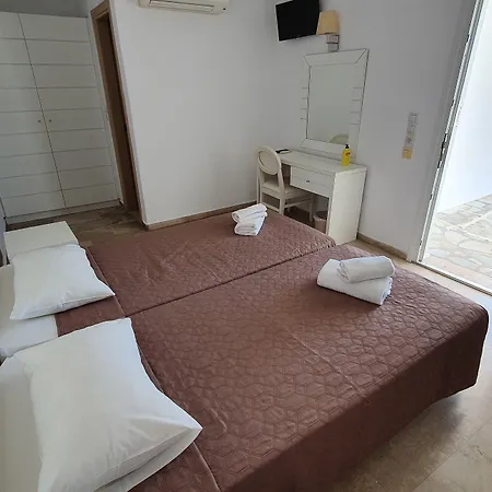 Gorgona Hotell 2*