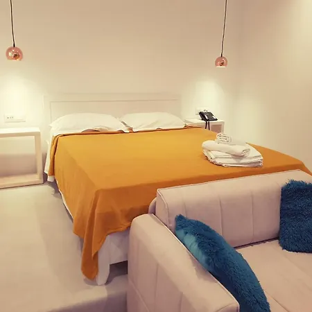 Gorgona Hotell 2*