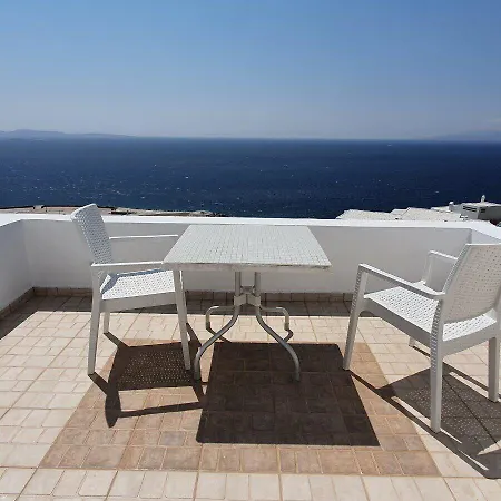 コリゴナ 2* Mykonos Town