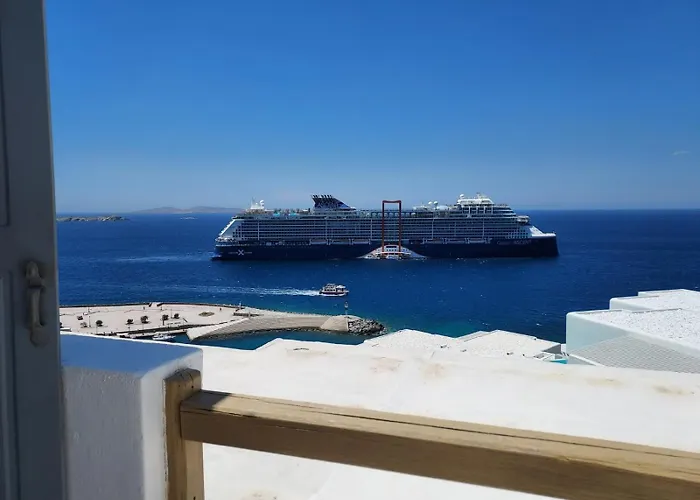 Gorgona Mykonos Town