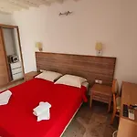 מלון Gorgona Mykonos Town
