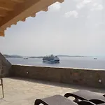 Gorgona מלון